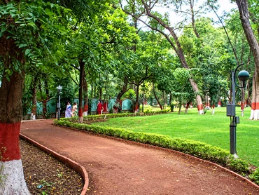 Landscaped park shown on the Noble Callista Mohali website
